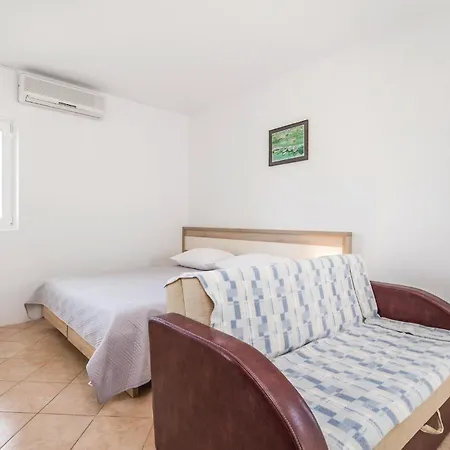 Apartamento Gorgeous In With Kitchen *
