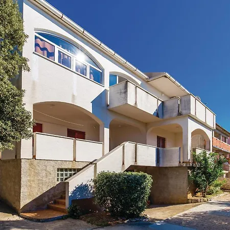 Cozy In With Wifi Mandre